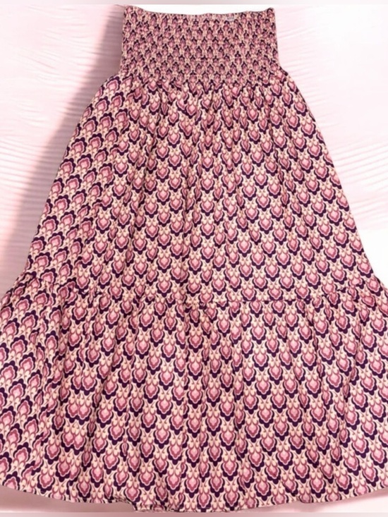 Dresses & Skirts - Pink Patterned Sleeveless Dress or Skirt